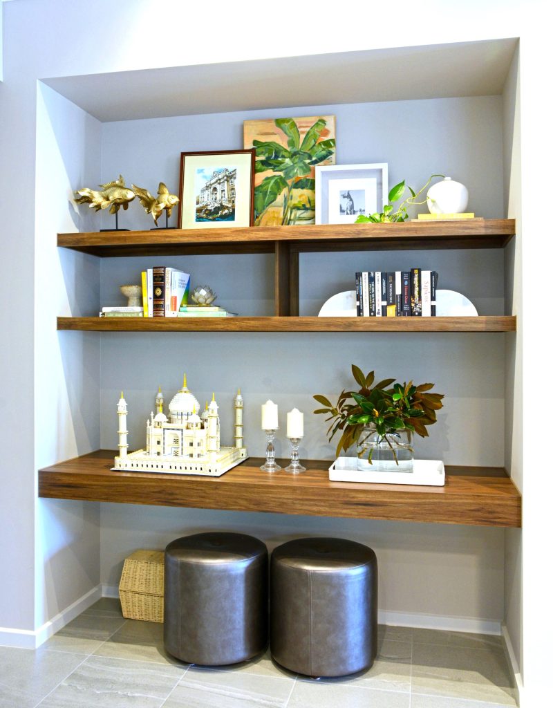 Bookshelf styling